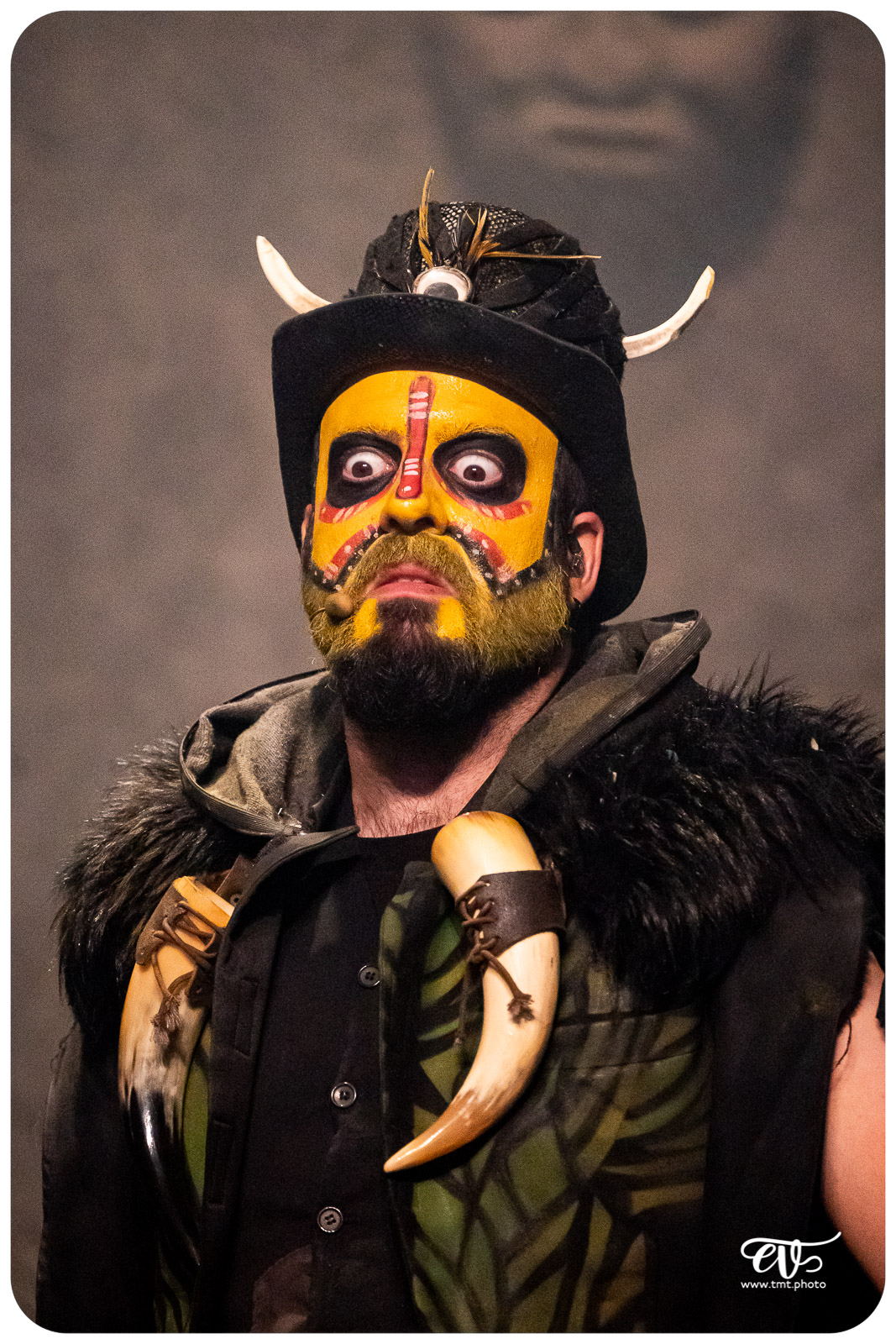 THE PRIMITALS (YLLANA & PRIMITAL BROTHERS)